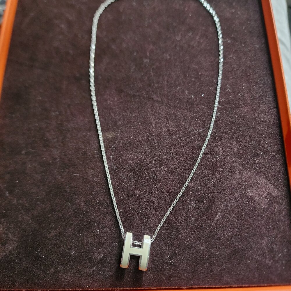 Hermès Pop H necklace, silver and cream lacquer 15" cgain
